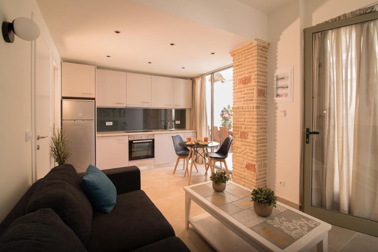 Lodge Modern Apartments, In Kalamaki Centre Kültér fotó