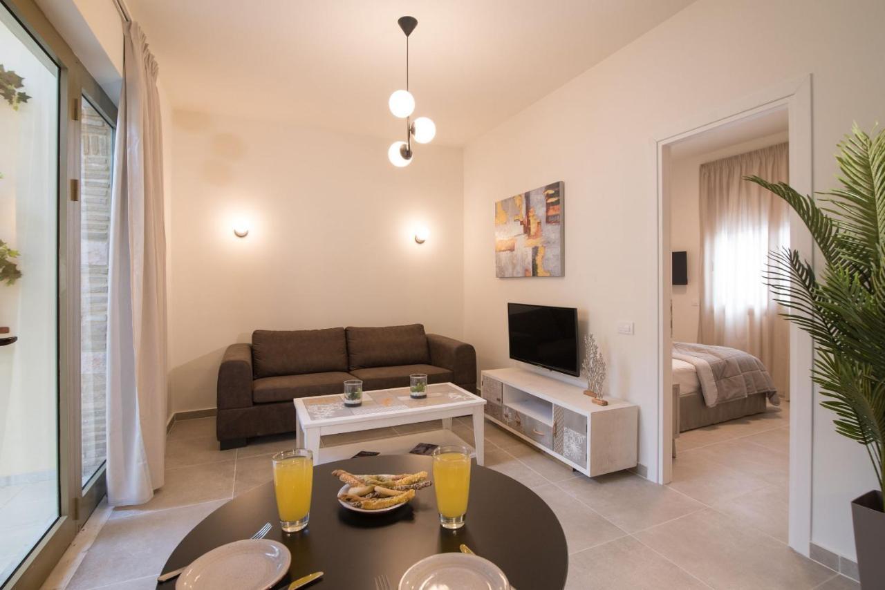 Lodge Modern Apartments, In Kalamaki Centre Kültér fotó